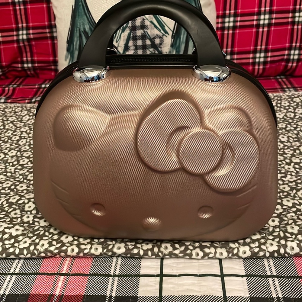 hello kitty travel bag